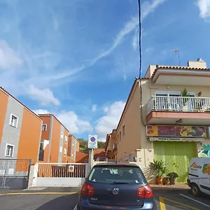 https://vane-sauzal.tenerifehoteles.net